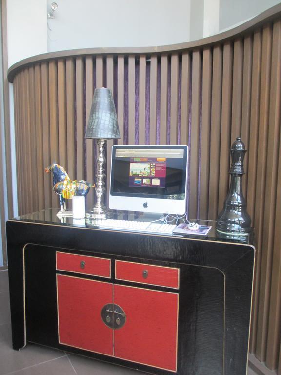 The Theodore Hotel タガイタイ エクステリア 写真